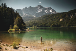 Lake Eibsee Lake, Zugspitze Massif, Bavaria Lake Eibsee Lake, Zugspitze Massif, Bavaria